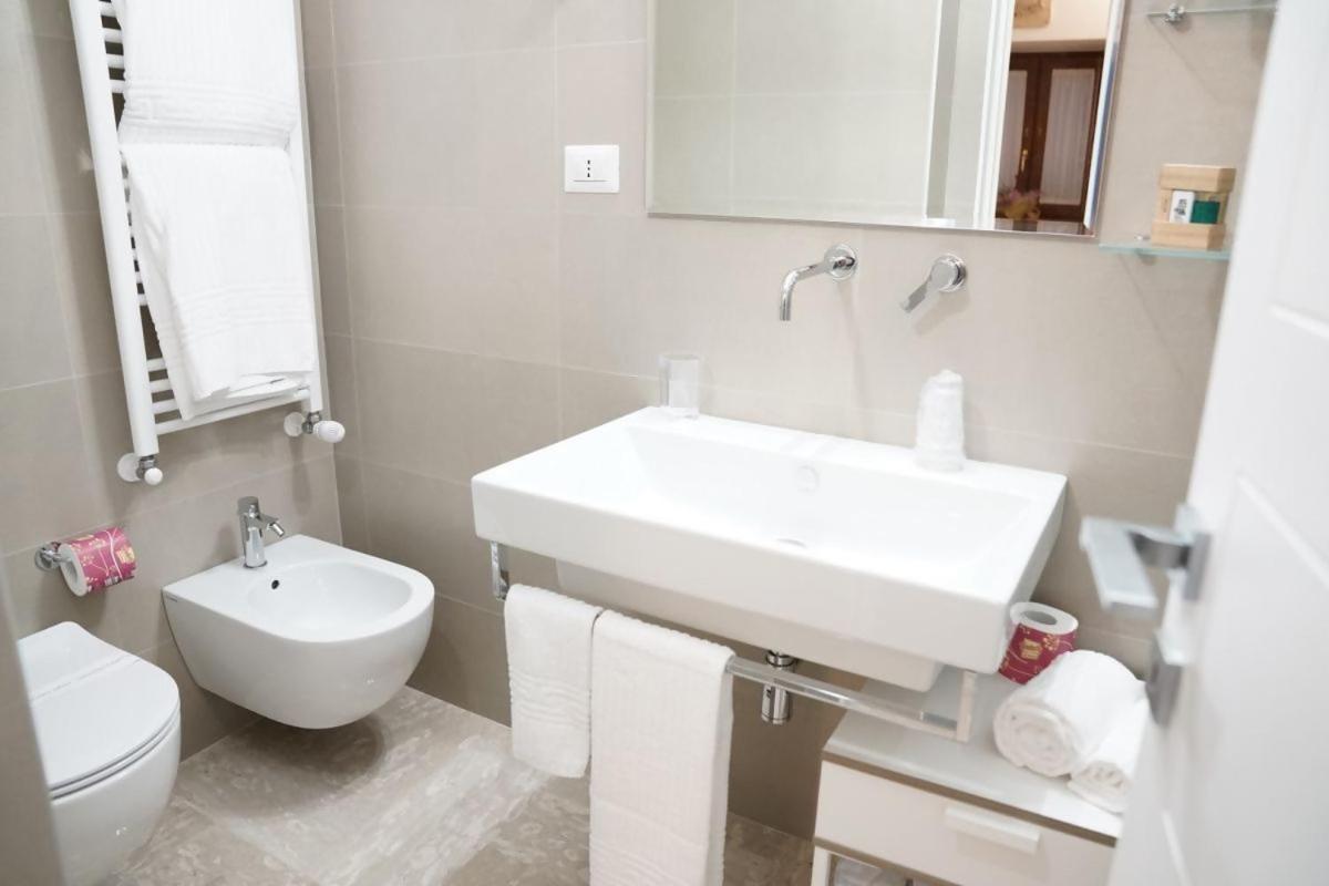 Casa Festa Rooms Матера Экстерьер фото